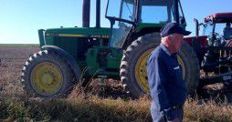 farmer MCCAINS