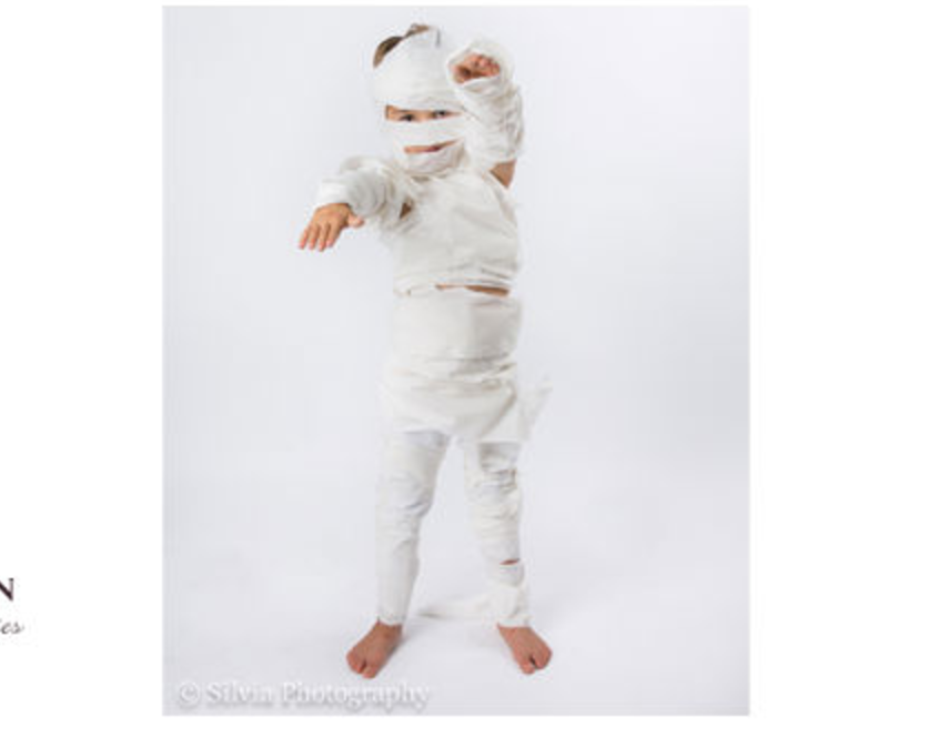 The Easy DIY Mummy Costume Urban Mommies