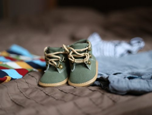 Teaching kids to dress themselves